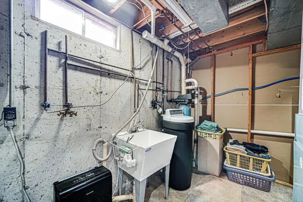 $525,000 | 38-1 North 600 West, Valparaiso, IN 46385