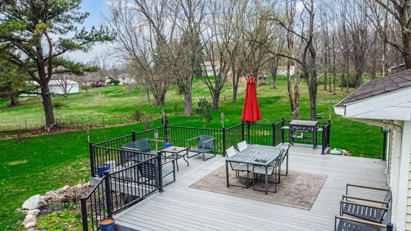 $525,000 | 38-1 North 600 West, Valparaiso, IN 46385