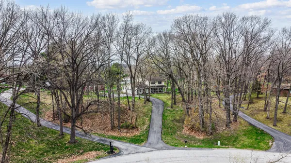 $525,000 | 38-1 North 600 West, Valparaiso, IN 46385