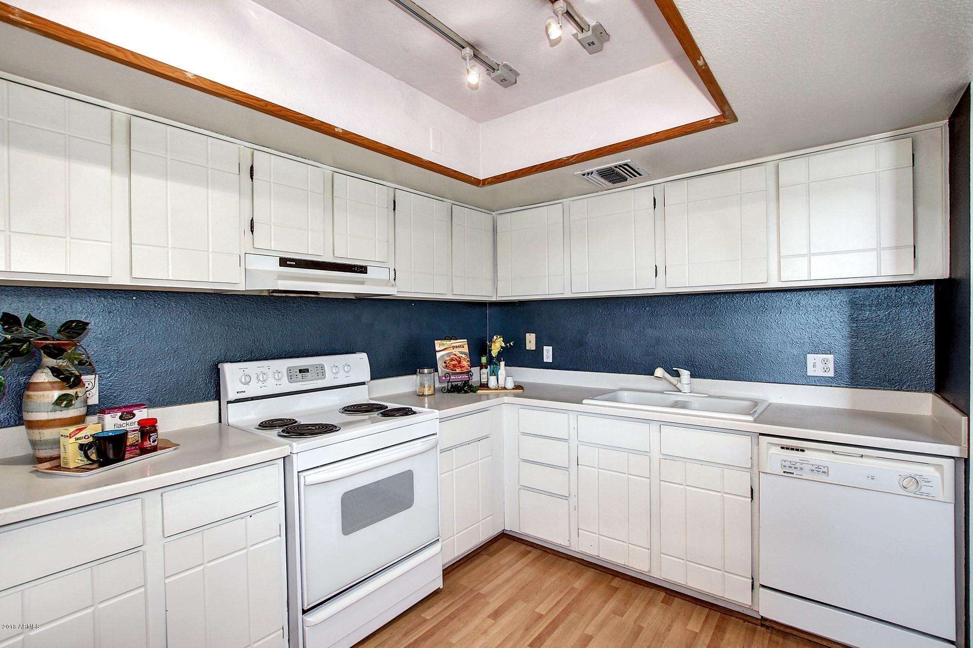 4201 East Camelback Road, Unit 102 Phoenix, AZ 85018 - Photo 12 of 27 0011-Camelback (11)
