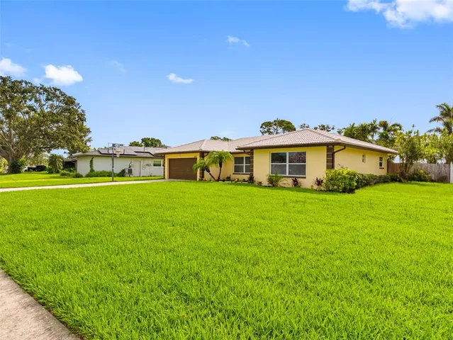$449,000 | 5207 Denver Street Northeast, St. Petersburg, FL 33703