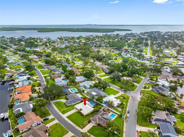 $449,000 | 5207 Denver Street Northeast, St. Petersburg, FL 33703