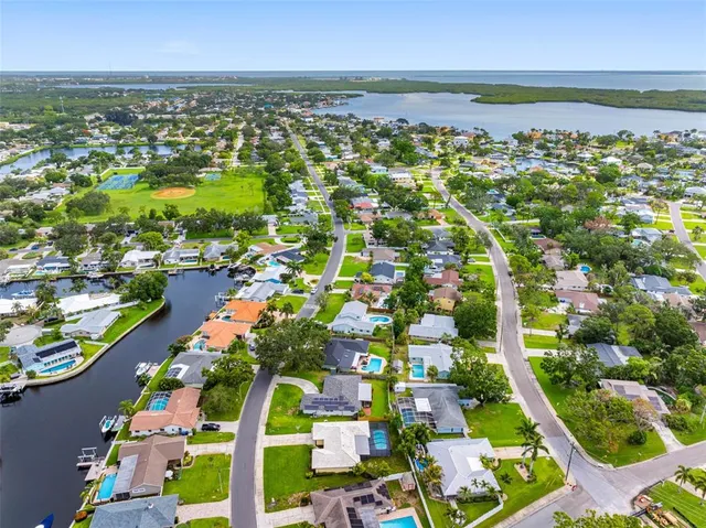 $449,000 | 5207 Denver Street Northeast, St. Petersburg, FL 33703