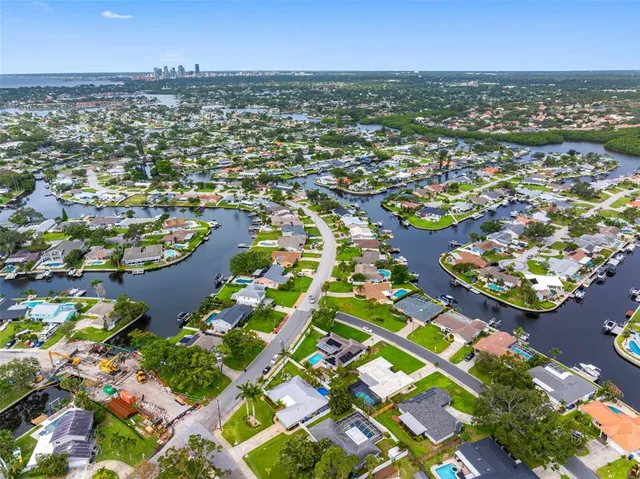 $449,000 | 5207 Denver Street Northeast, St. Petersburg, FL 33703