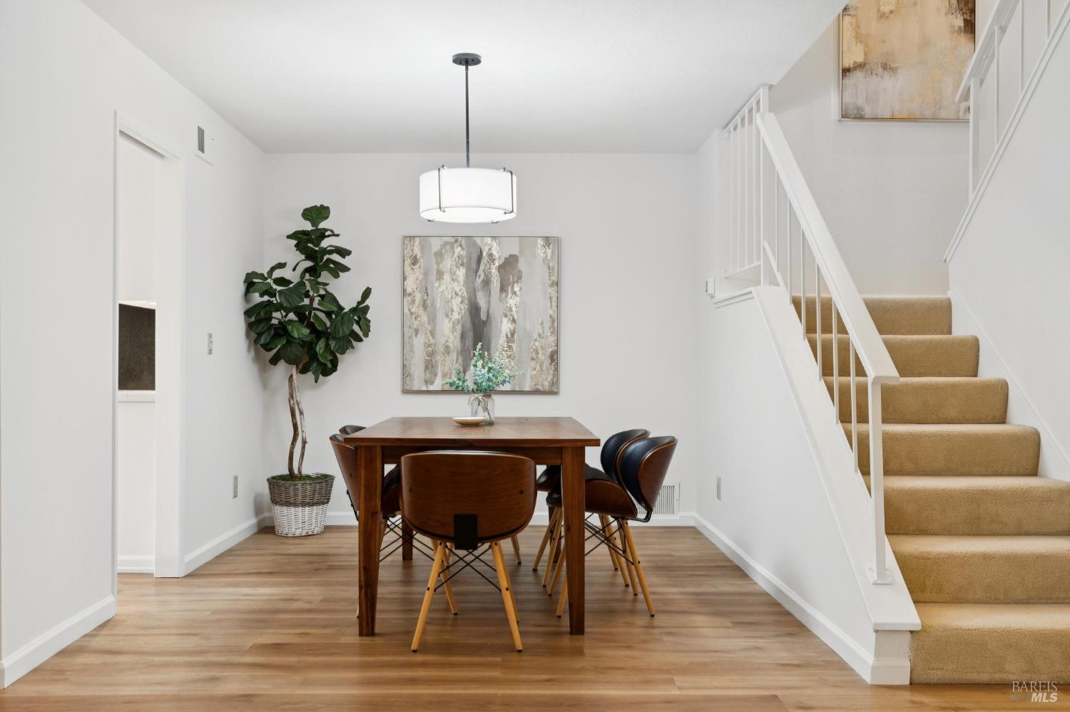 4 Hummingbird Way Novato, CA 94949 - Photo 12 of 43