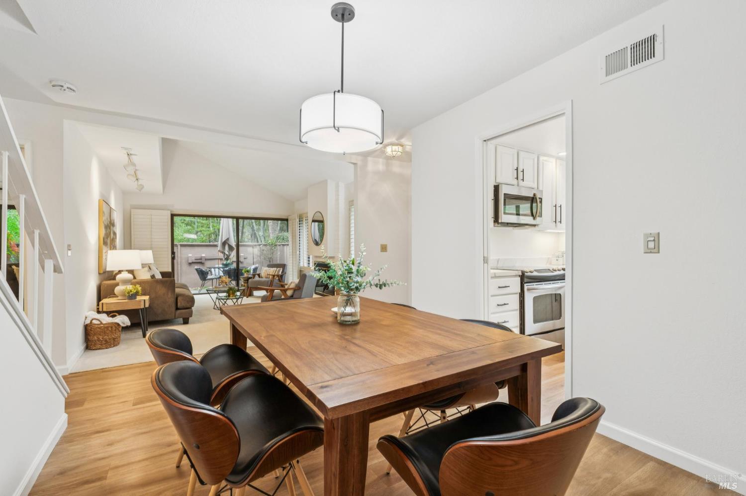 4 Hummingbird Way Novato, CA 94949 - Photo 14 of 43