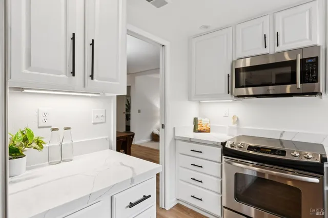 $825,000 | 4 Hummingbird Way, Novato, CA 94949