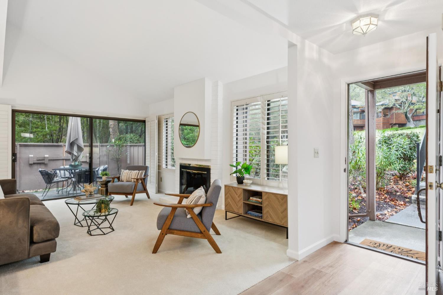 4 Hummingbird Way Novato, CA 94949 - Photo 5 of 43