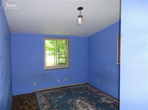 2335 Vernor Road Lapeer, MI 48446 - Photo 9 of 19 20226172-8.JPG