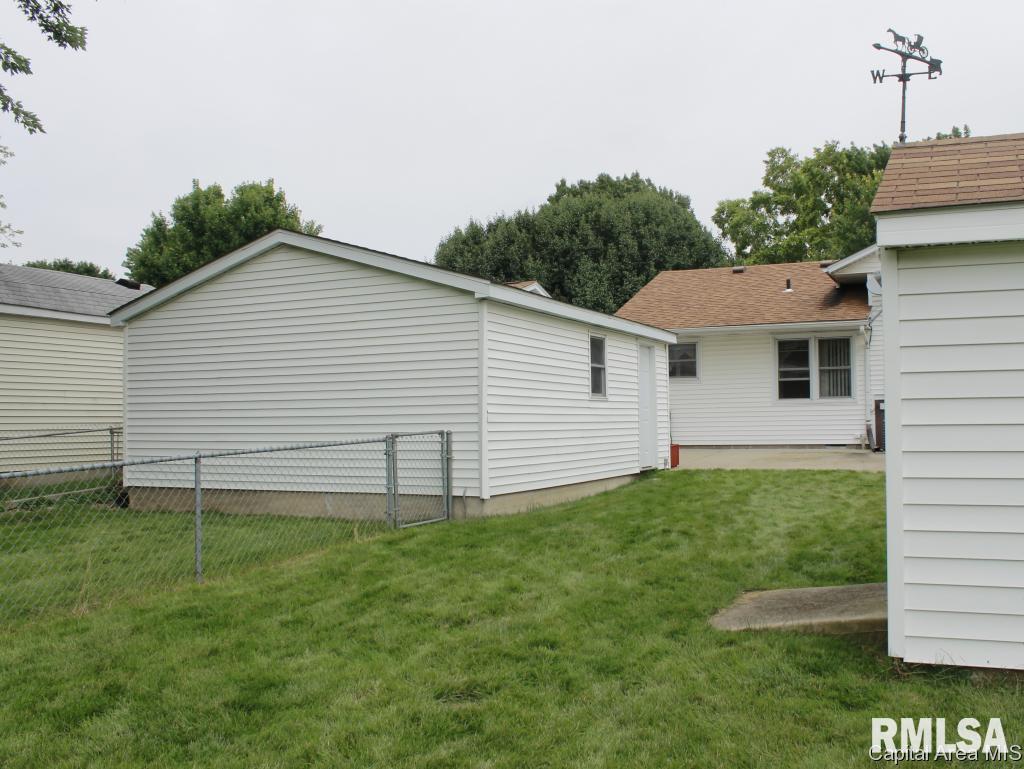3004 Sherborn Road Springfield, IL 62702 - Photo 31 of 32
