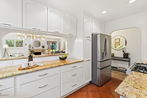 $1,090,000 | 145 Irwin Street, San Rafael, CA 94901