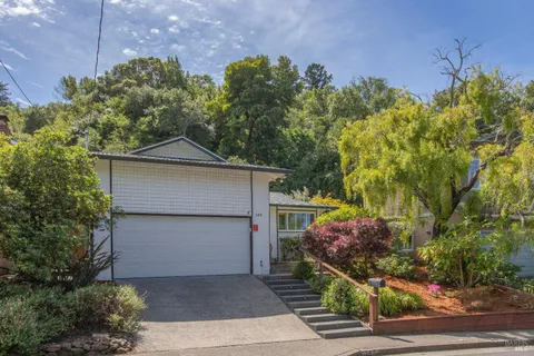 $1,090,000 | 145 Irwin Street, San Rafael, CA 94901