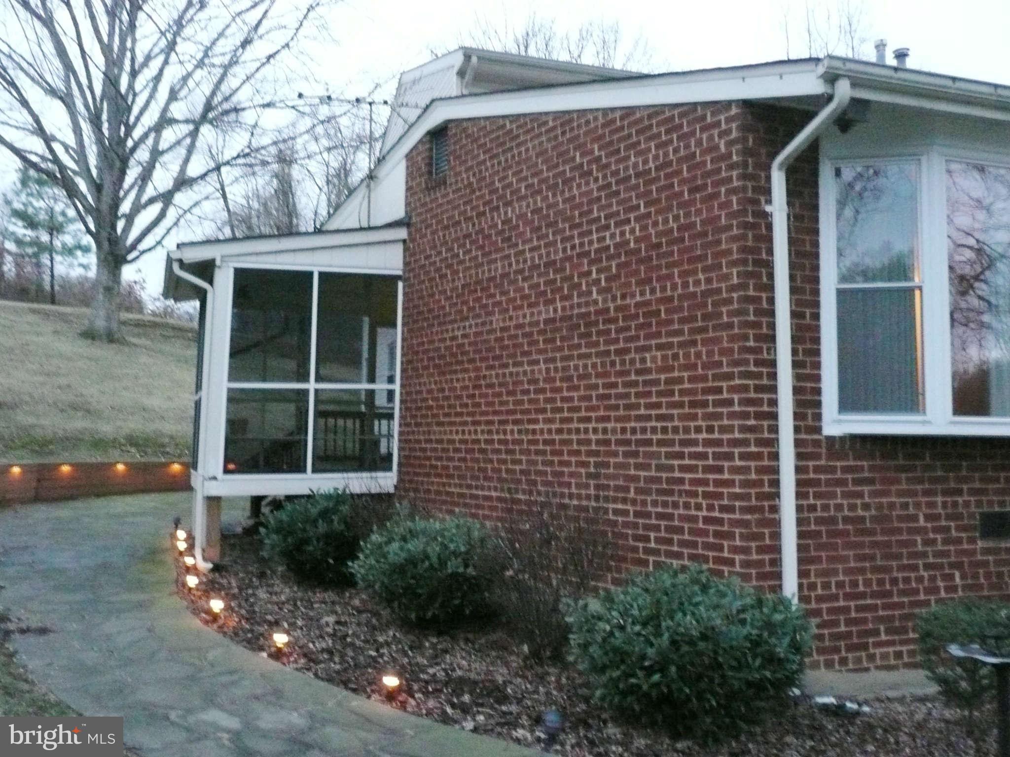 5426 Enid Place Alexandria, VA 22312 - Photo 2 of 16 Screened Porch