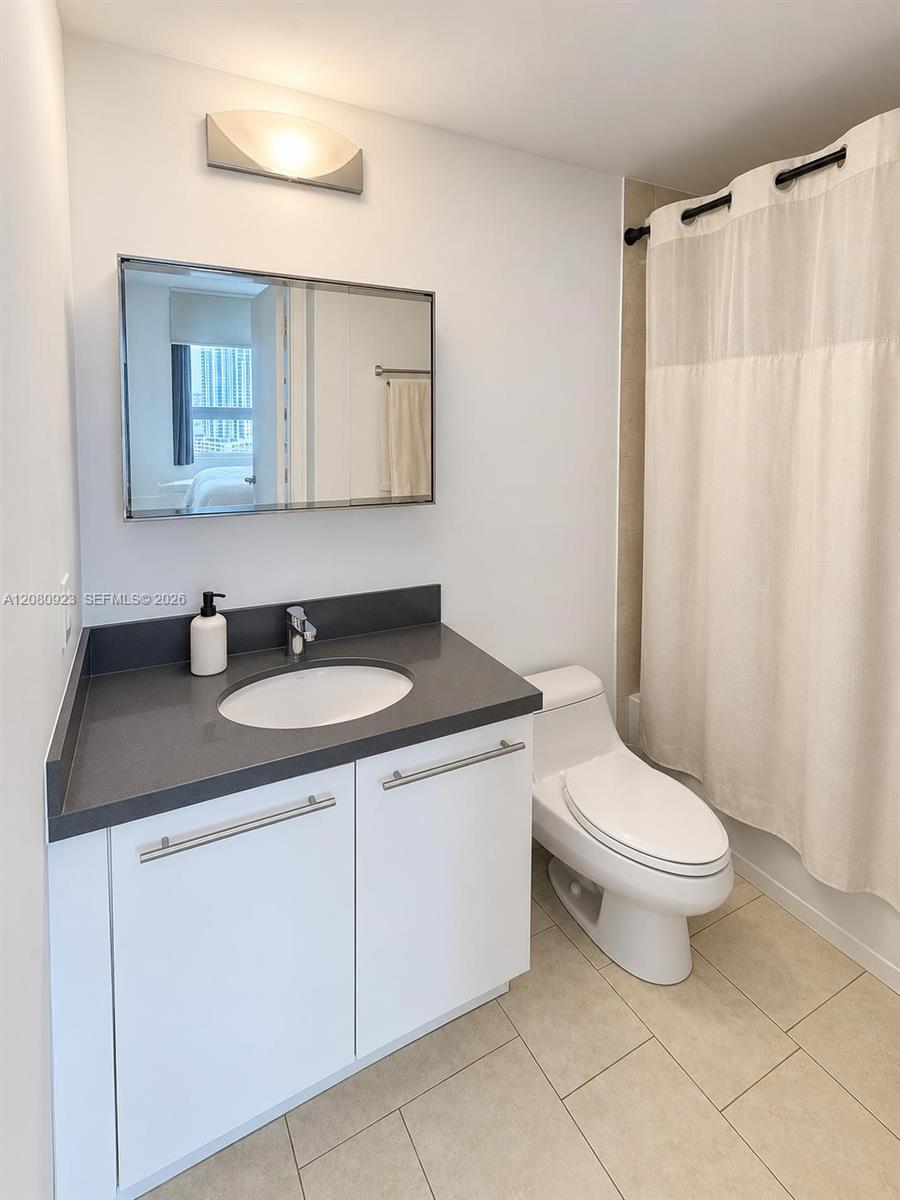 90 Southwest 3rd Street, Unit 2210 Miami, FL 33130 - Photo 8 of 23 Gallery Image 8