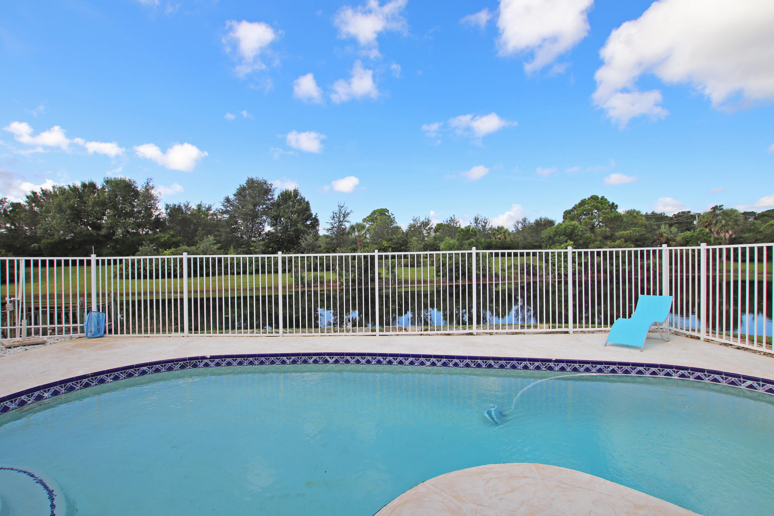 6944 Misty Lake Way Jupiter, FL 33458 - Photo 4 of 31 Pool