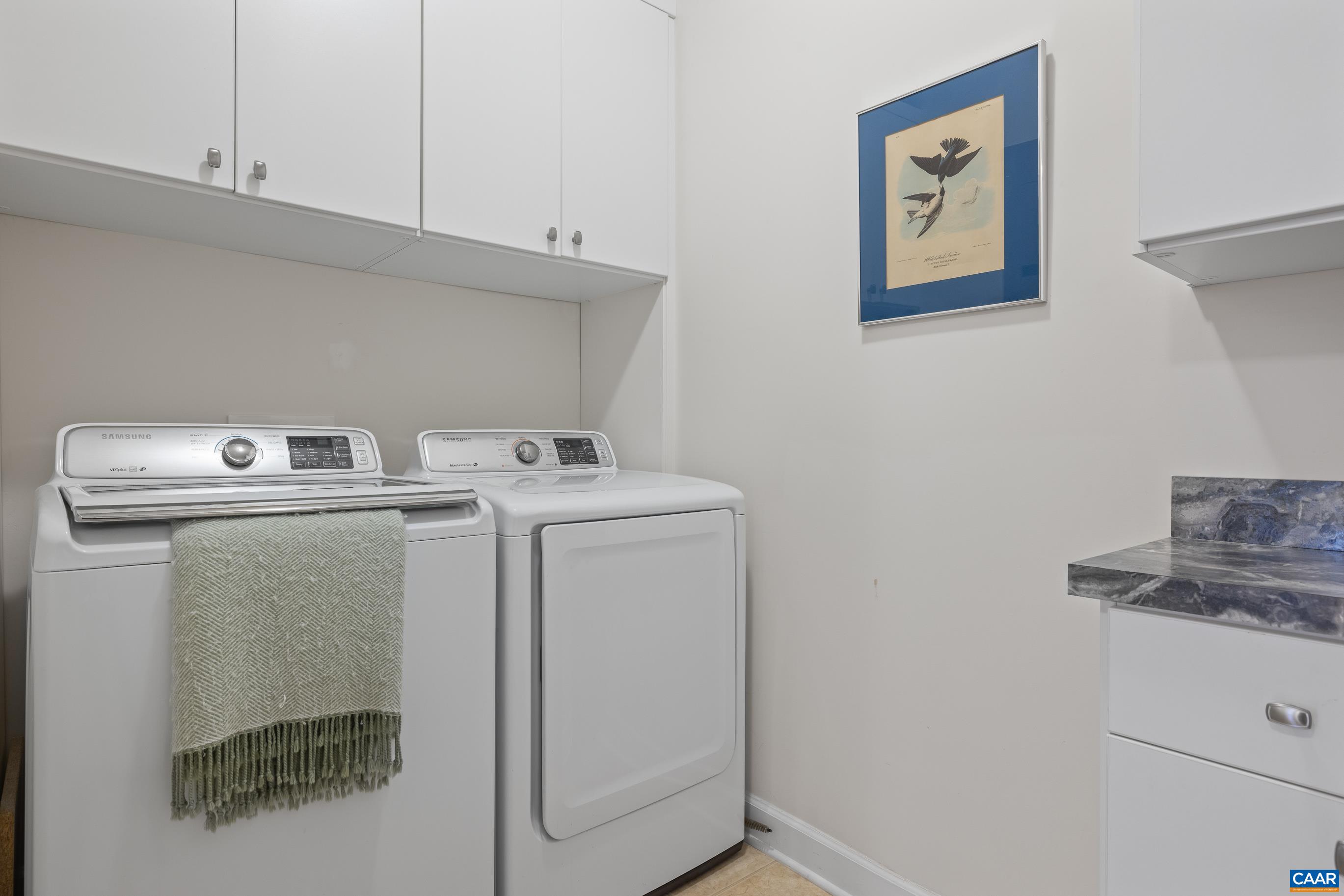 72 Spruce Drive Palmyra, VA 22963 - Photo 16 of 42 a utility room with dryer and washer