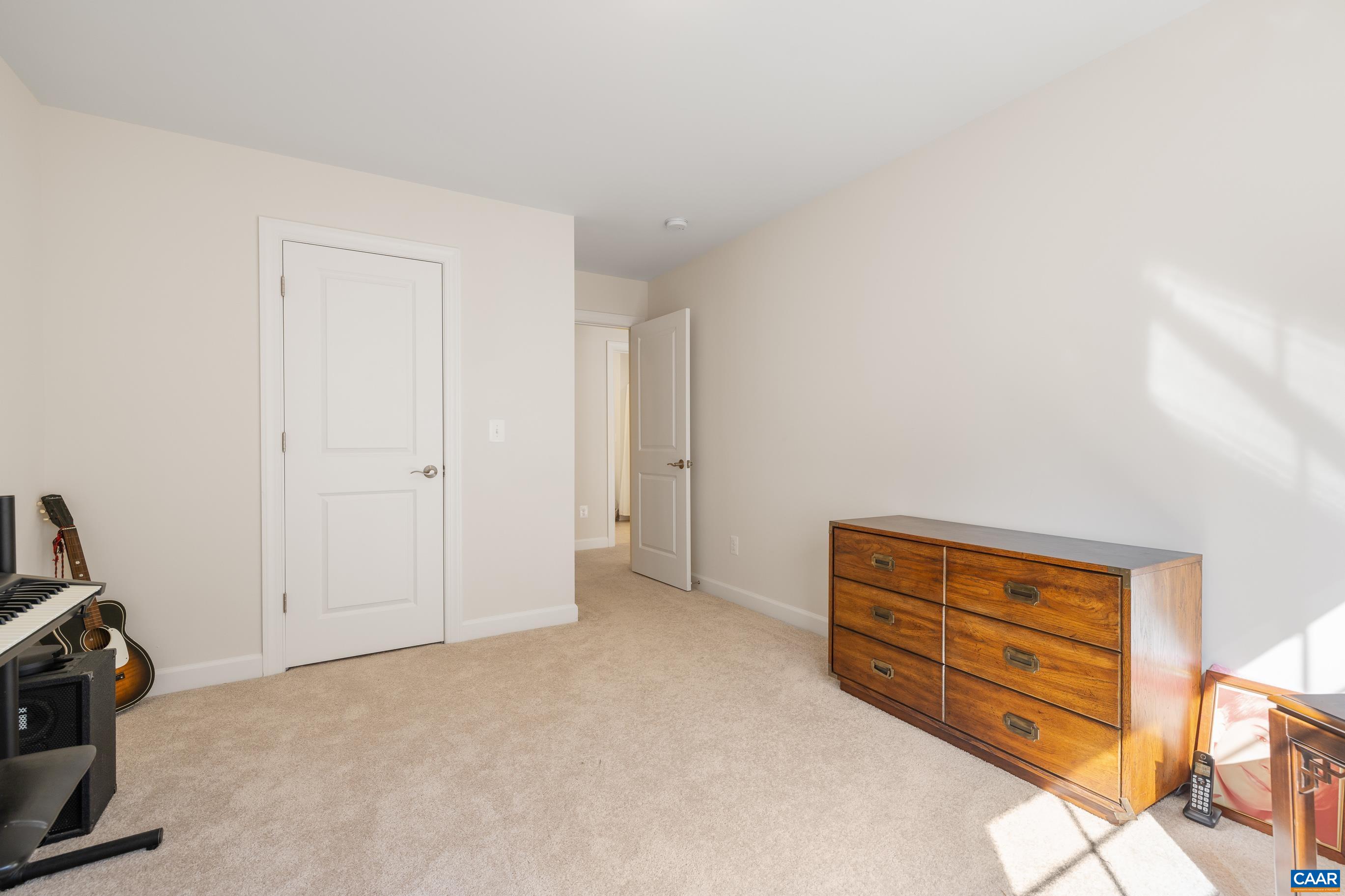 72 Spruce Drive Palmyra, VA 22963 - Photo 36 of 42 a view of room with closet and mirror