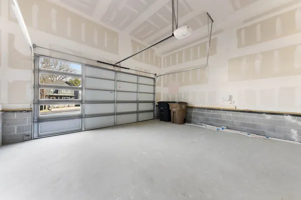 $3,900 | 2027 Rosemary Lane, Nashville, TN 37210