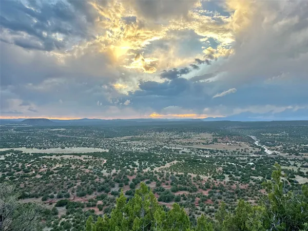 $2,125,000 | 988 Highway 84, Las Vegas, NM 87701