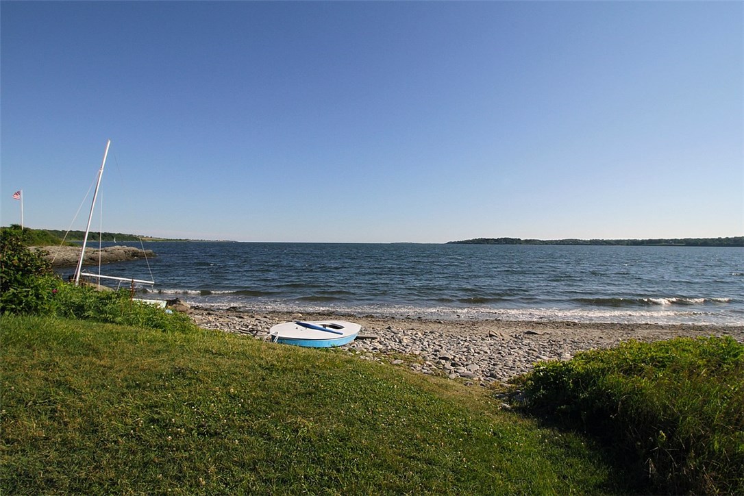300 High Hill Road Tiverton, RI 02878 - Photo 11 of 37 Gallery Image 11