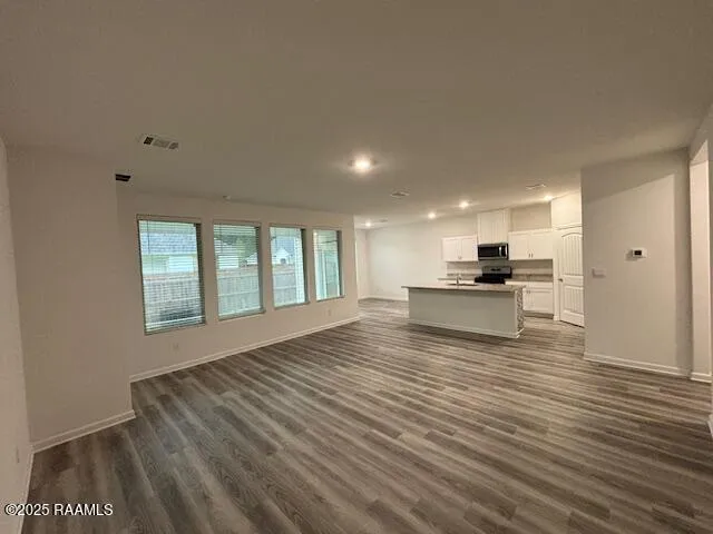 $2,100 | 5416 Heron Nest Drive, Baton Rouge, LA 70816