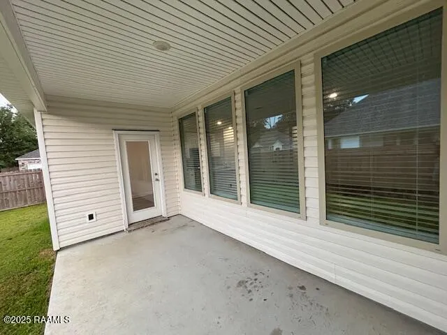 $2,100 | 5416 Heron Nest Drive, Baton Rouge, LA 70816