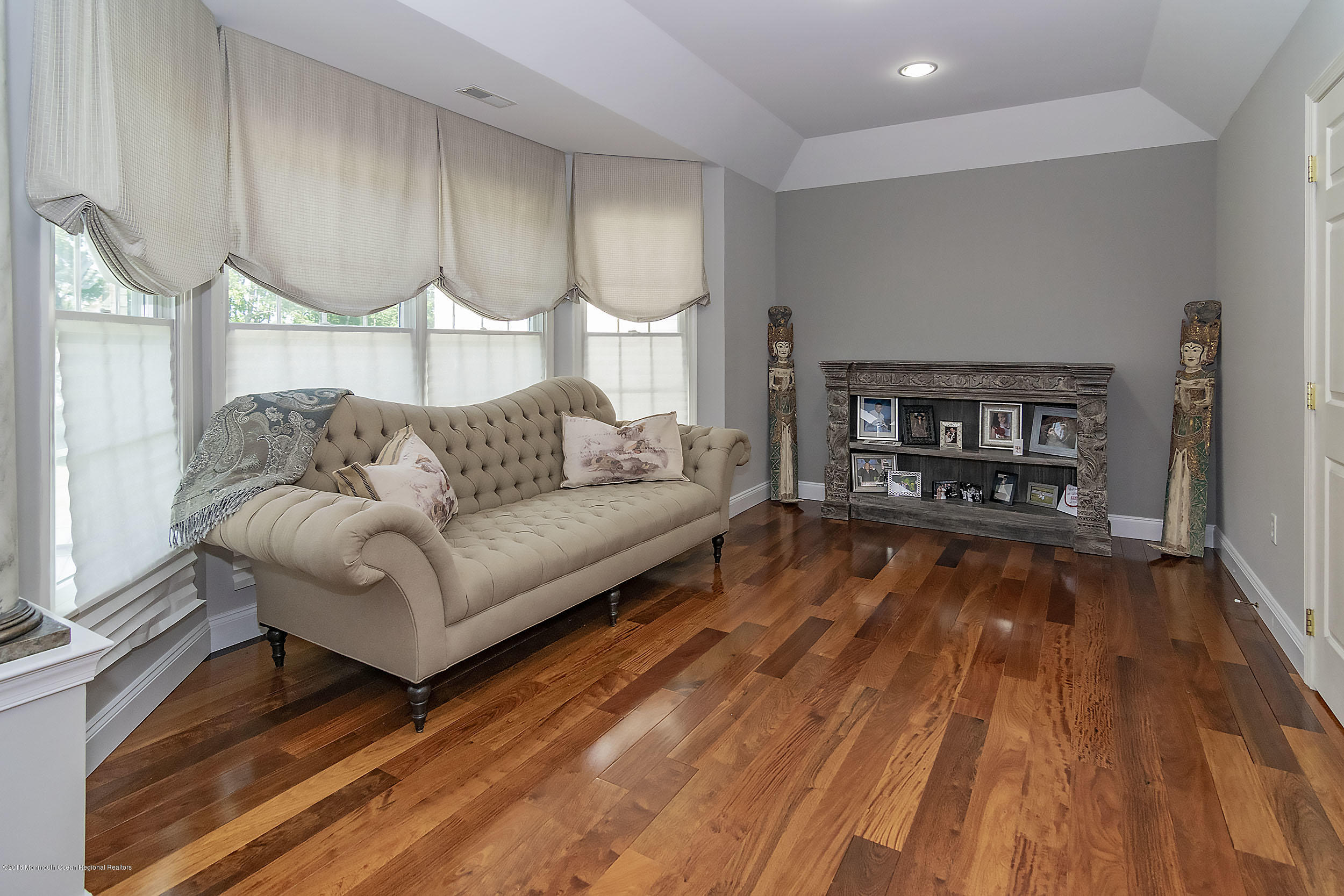7 Risa Benjamin Way Freehold, NJ 07728 - Photo 34 of 54 mastersitting1