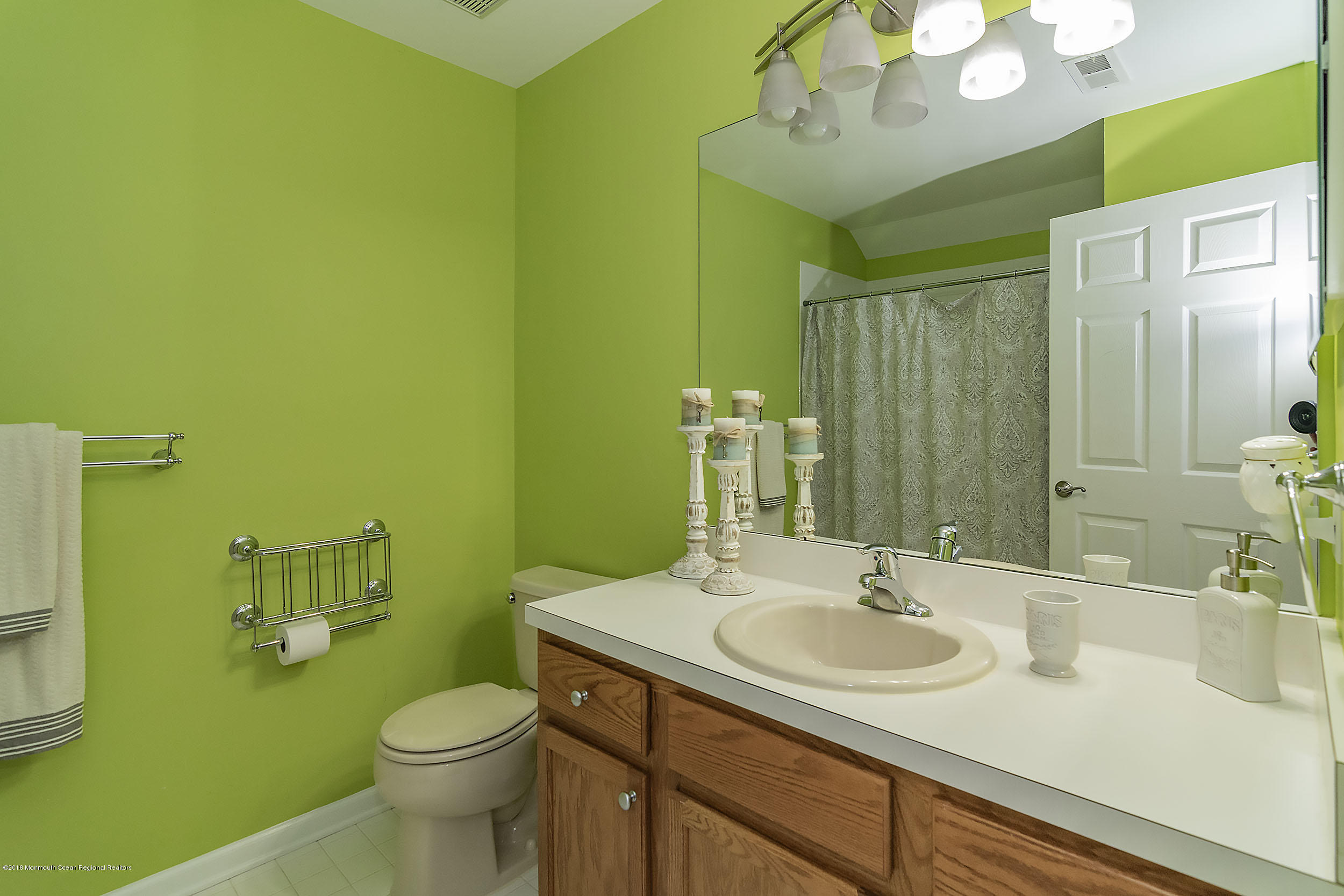 7 Risa Benjamin Way Freehold, NJ 07728 - Photo 40 of 54 bath2