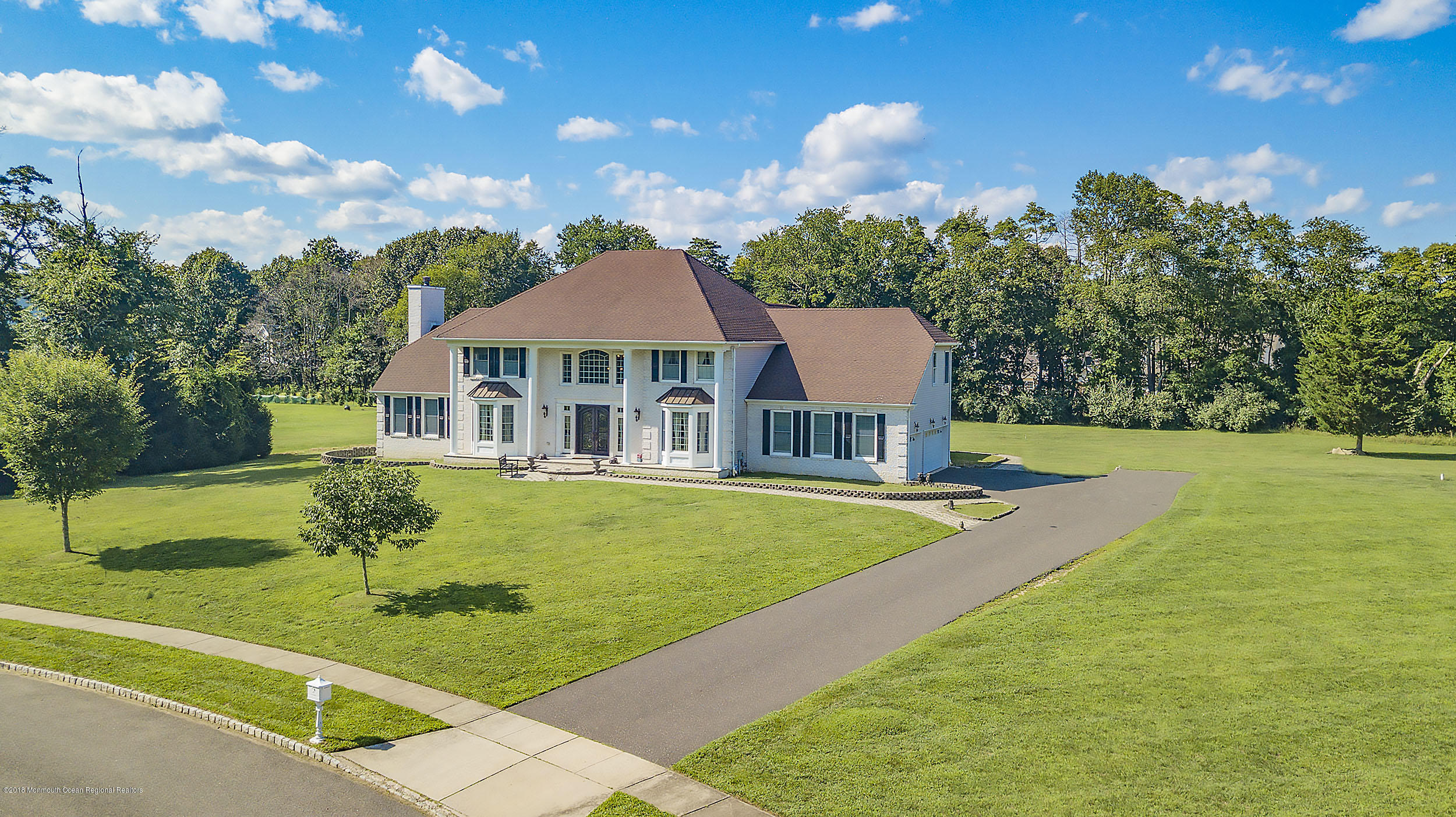 7 Risa Benjamin Way Freehold, NJ 07728 - Photo 5 of 54 frontright1