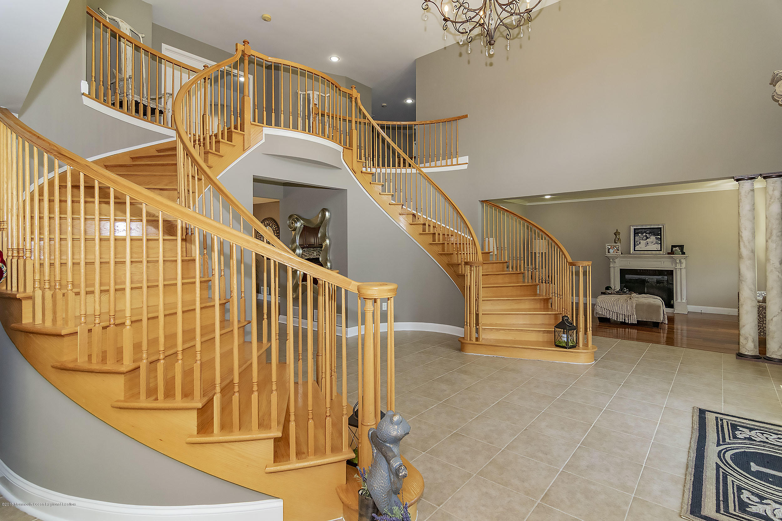 7 Risa Benjamin Way Freehold, NJ 07728 - Photo 8 of 54 foyerleft1