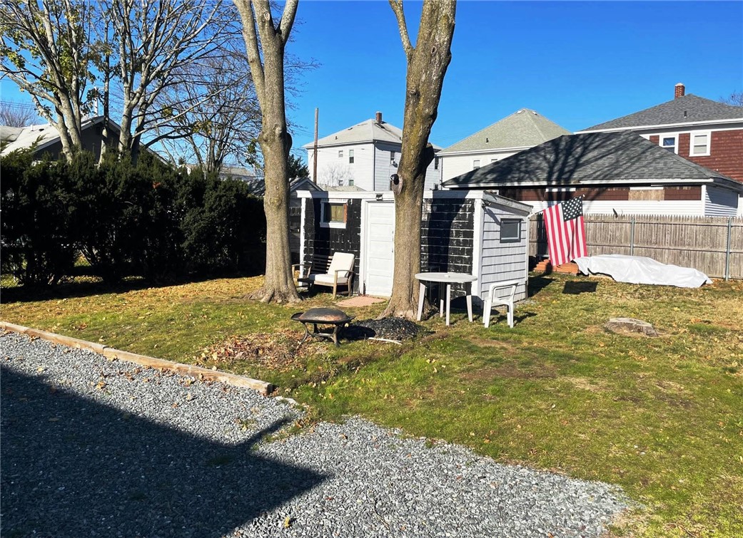14 Busby Street Pawtucket, RI 02860 - Photo 3 of 33 Gallery Image 3