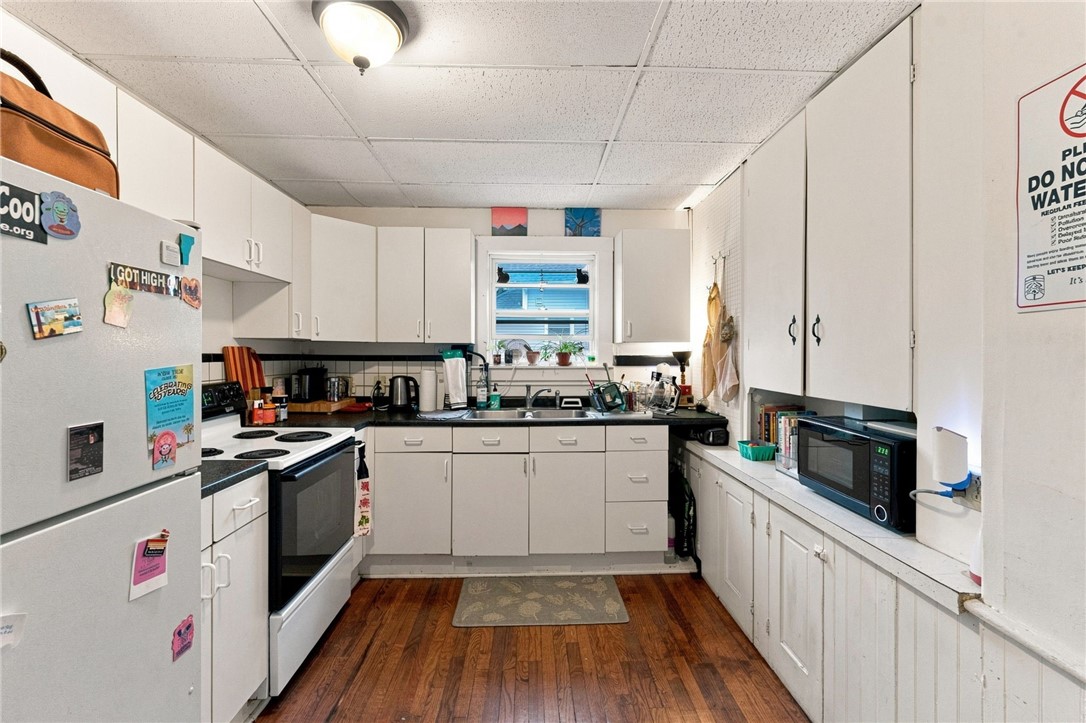 18 Spring Street Westerly, RI 02891 - Photo 16 of 50 Gallery Image 16
