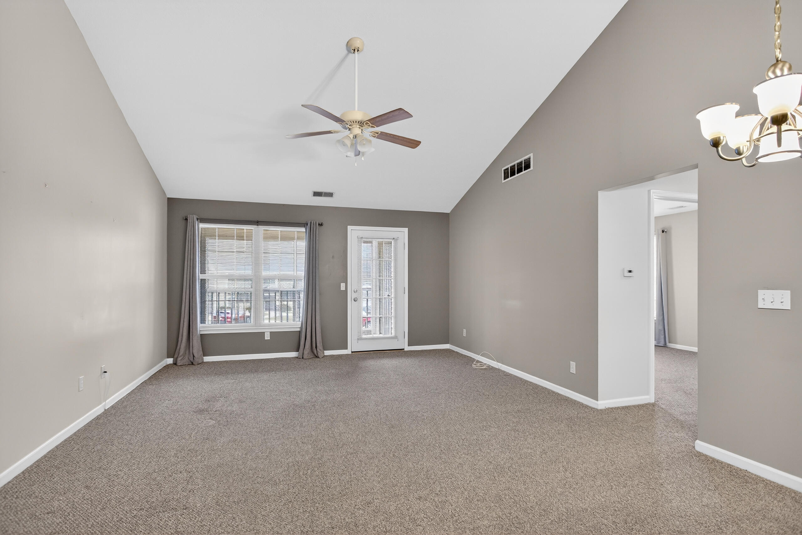 758 West Barrington Circle Jackson, MI 49203 - Photo 11 of 49 021_0N0A1203