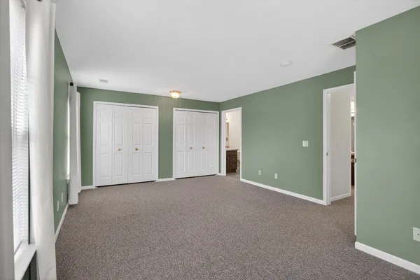 $194,900 | 758 West Barrington Circle, Jackson, MI 49203