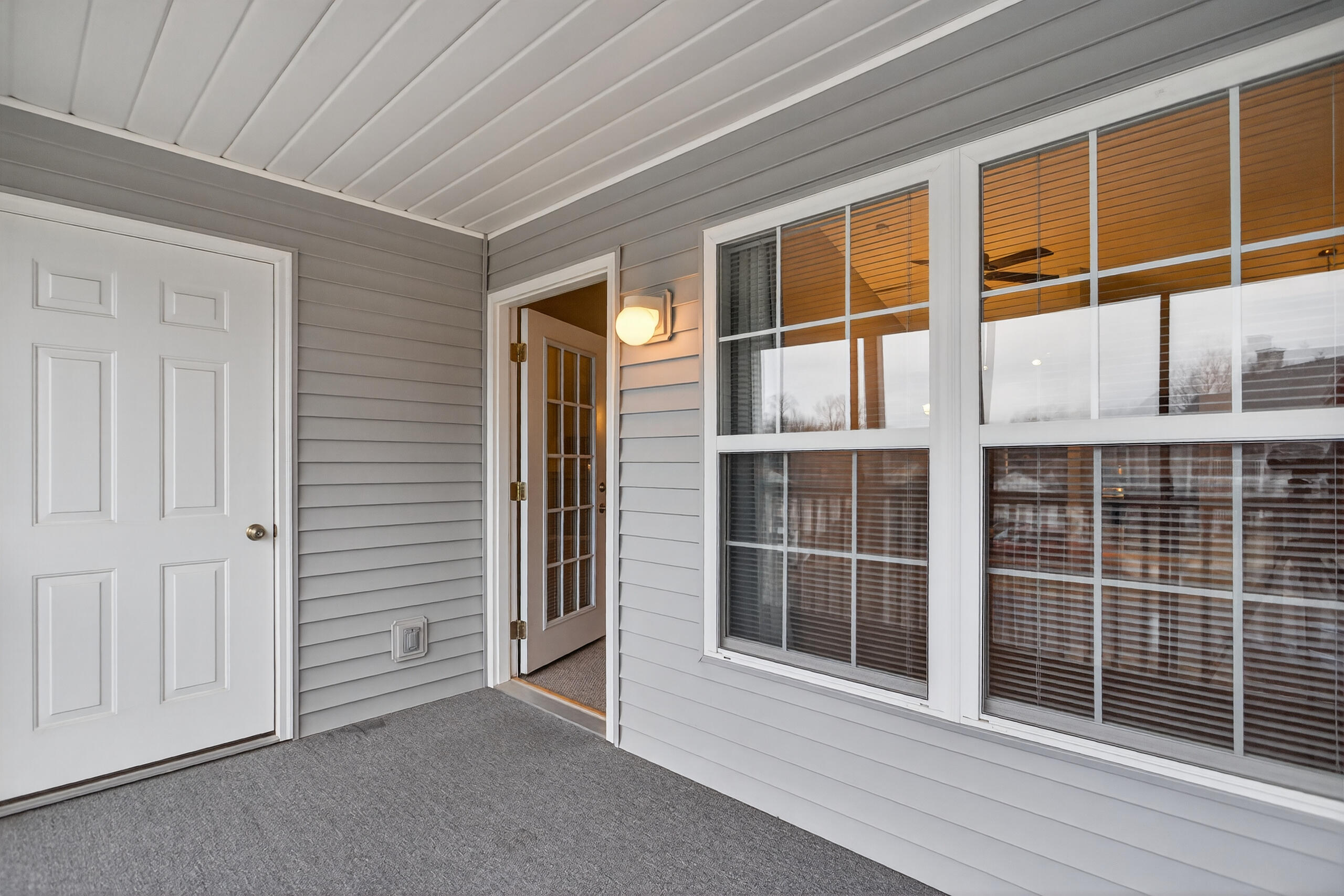 758 West Barrington Circle Jackson, MI 49203 - Photo 38 of 49 049_0N0A1287
