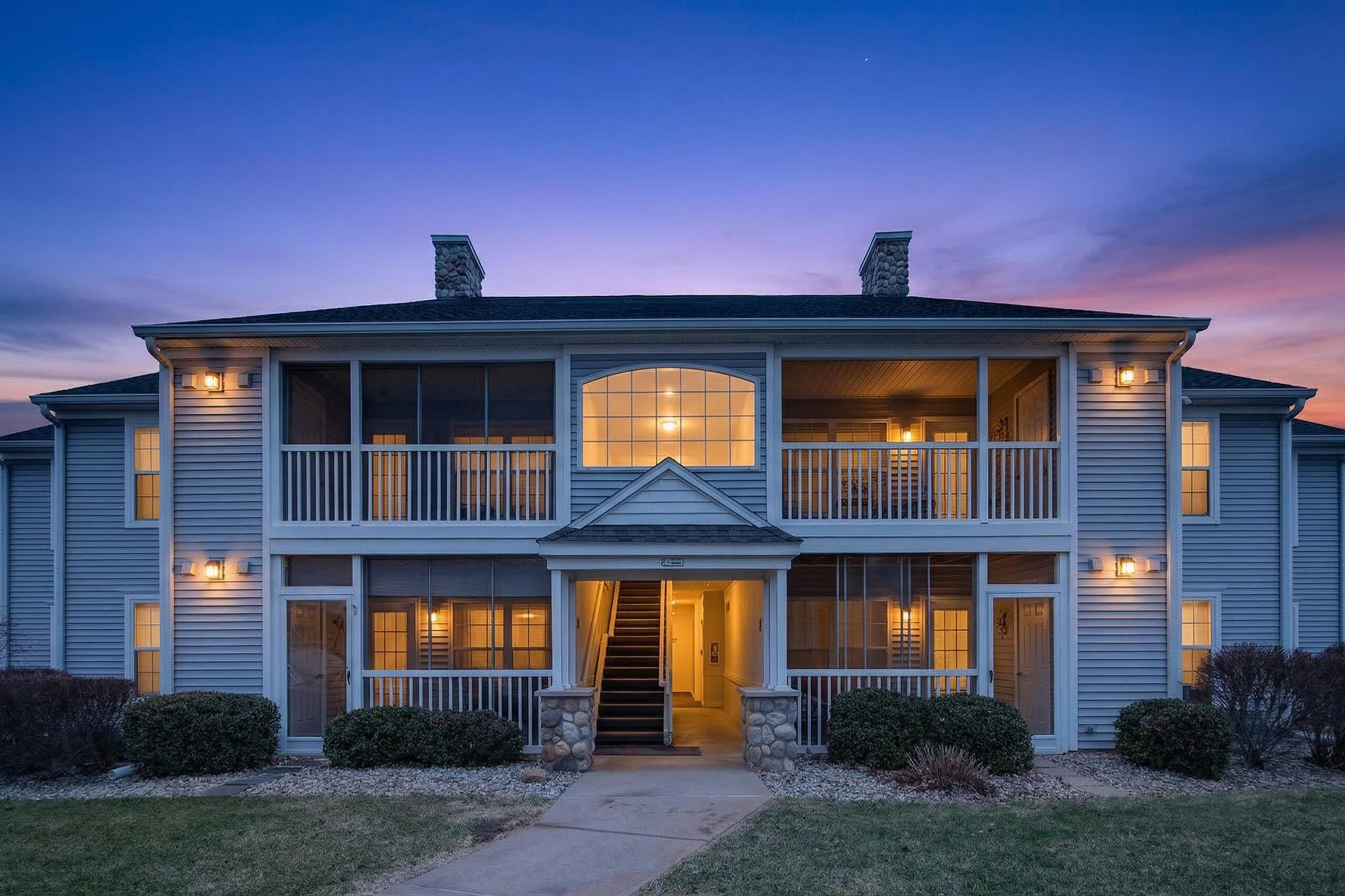 758 West Barrington Circle Jackson, MI 49203 - Photo 44 of 49 007_0N0A1156#twilight