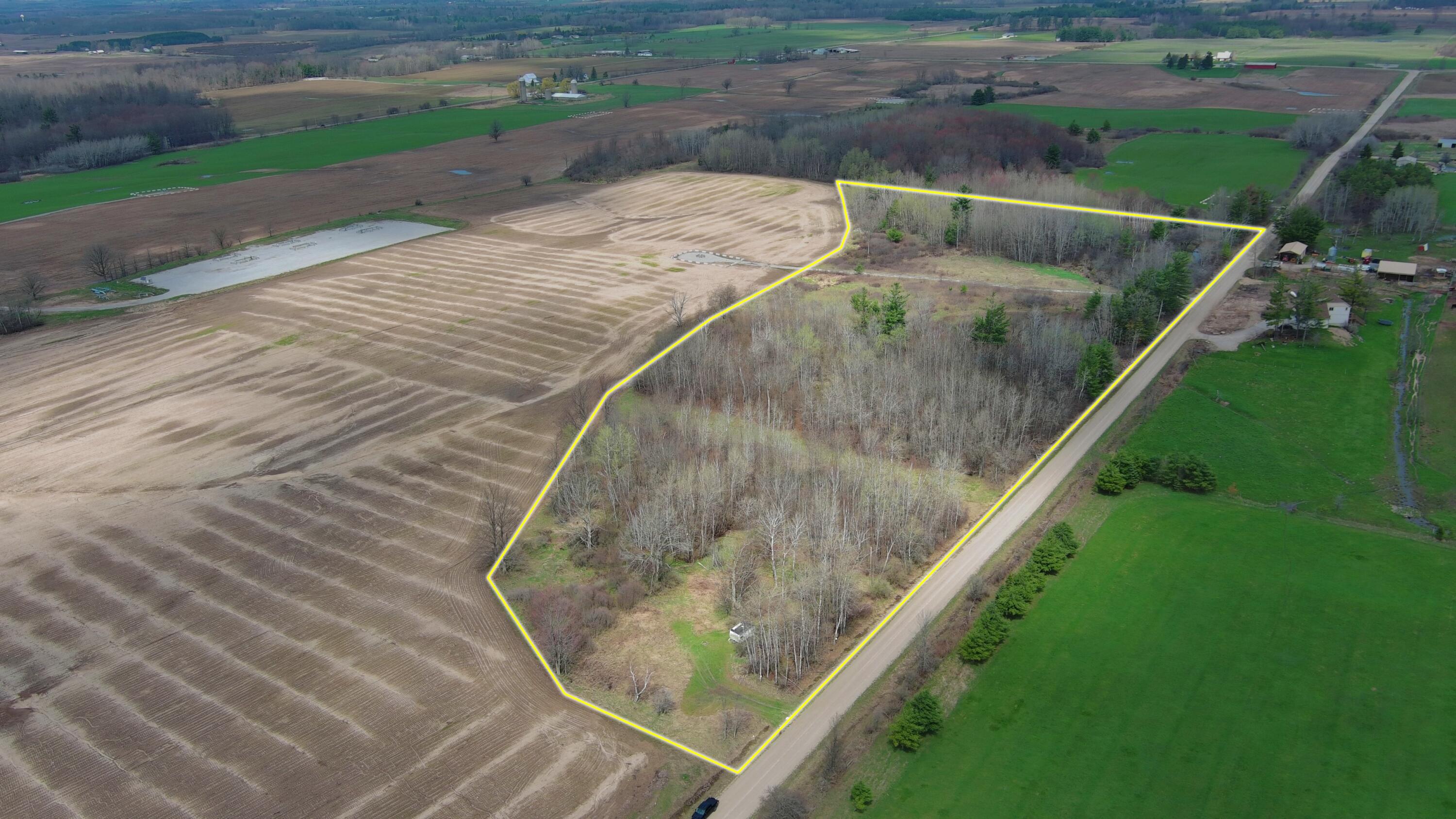 V/l Clareola Road Marion, MI 49665 - Photo 3 of 20 Lot Lines (S to N)