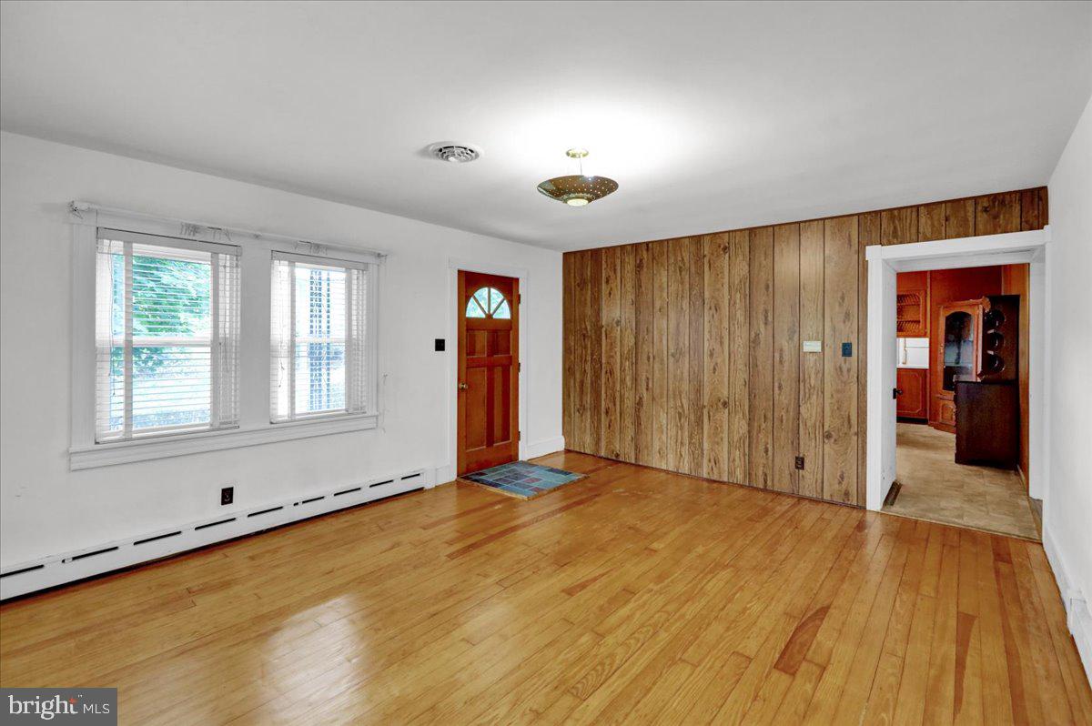 1181 Windsor Castle Road Hamburg, PA 19526 - Photo 7 of 35