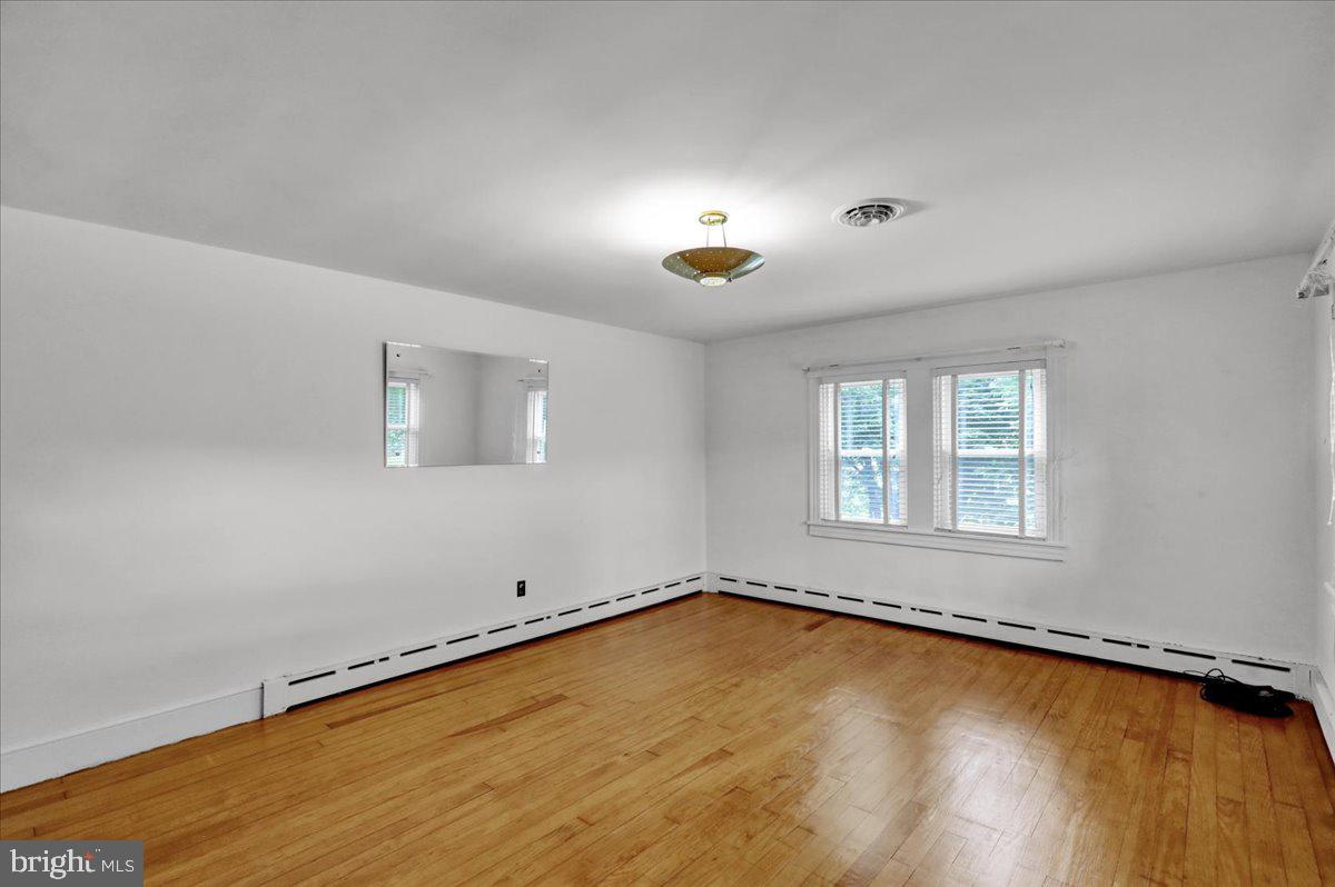 1181 Windsor Castle Road Hamburg, PA 19526 - Photo 8 of 35