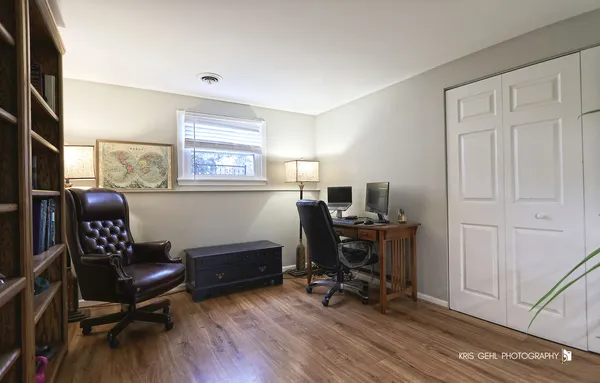 $4,000 | 15417 West Fair Lane, Libertyville, IL 60048