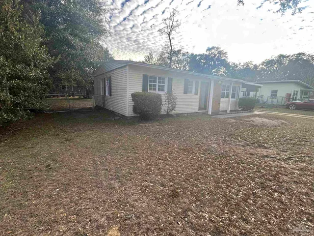 $196,900 | 923 South Madison Drive, Pensacola, FL 32505
