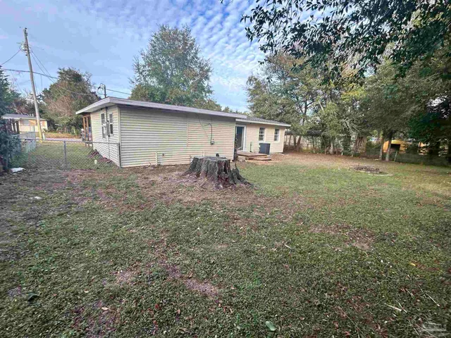 $196,900 | 923 South Madison Drive, Pensacola, FL 32505
