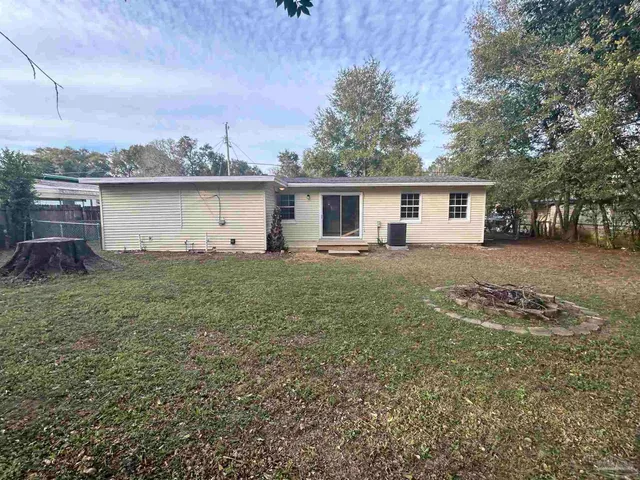 $196,900 | 923 South Madison Drive, Pensacola, FL 32505