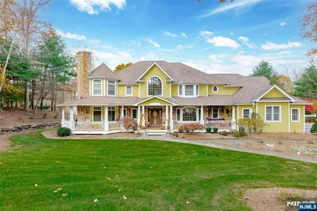 $2,200,000 | 8 Stony Point Road, Oakland, NJ 07436