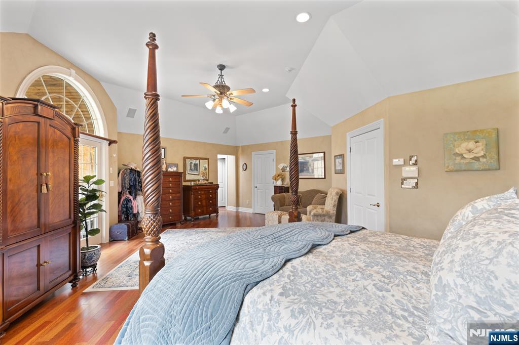 8 Stony Point Road Oakland, NJ 07436 - Photo 24 of 49