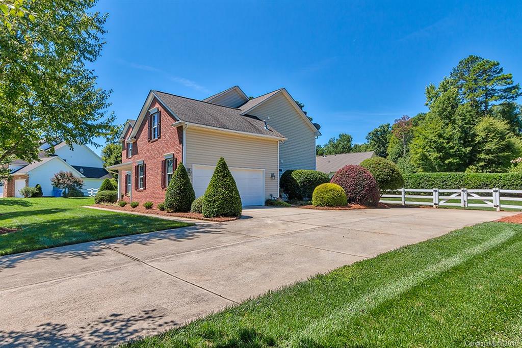 7433 Forrest Rader Drive Mint Hill, NC 28227 - Photo 3 of 32