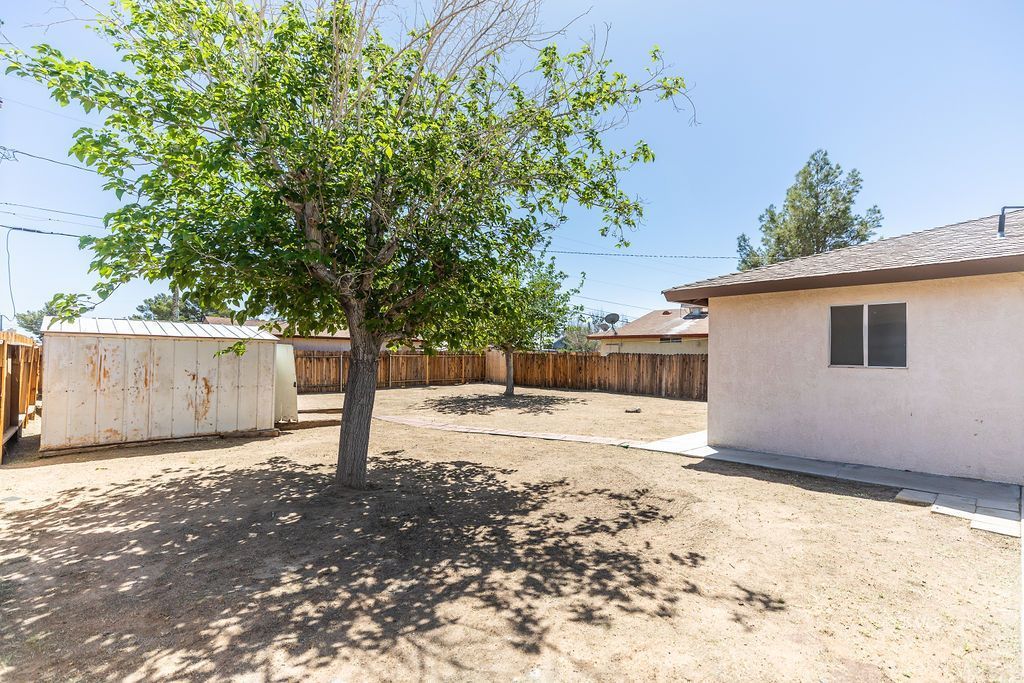 204 South Gold Canyon Street Ridgecrest, CA 93555 - Photo 36 of 39 Gallery Image 36