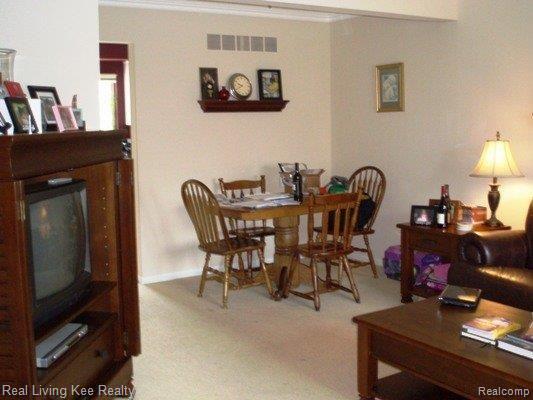 430 Miller Avenue, Unit 64 Rochester, MI 48307 - Photo 3 of 13 Dining_Room