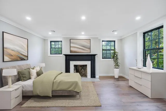 $2,100,000 | 6 Sheffield Road, Great Neck, NY 11021