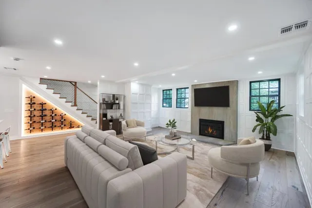 $2,100,000 | 6 Sheffield Road, Great Neck, NY 11021